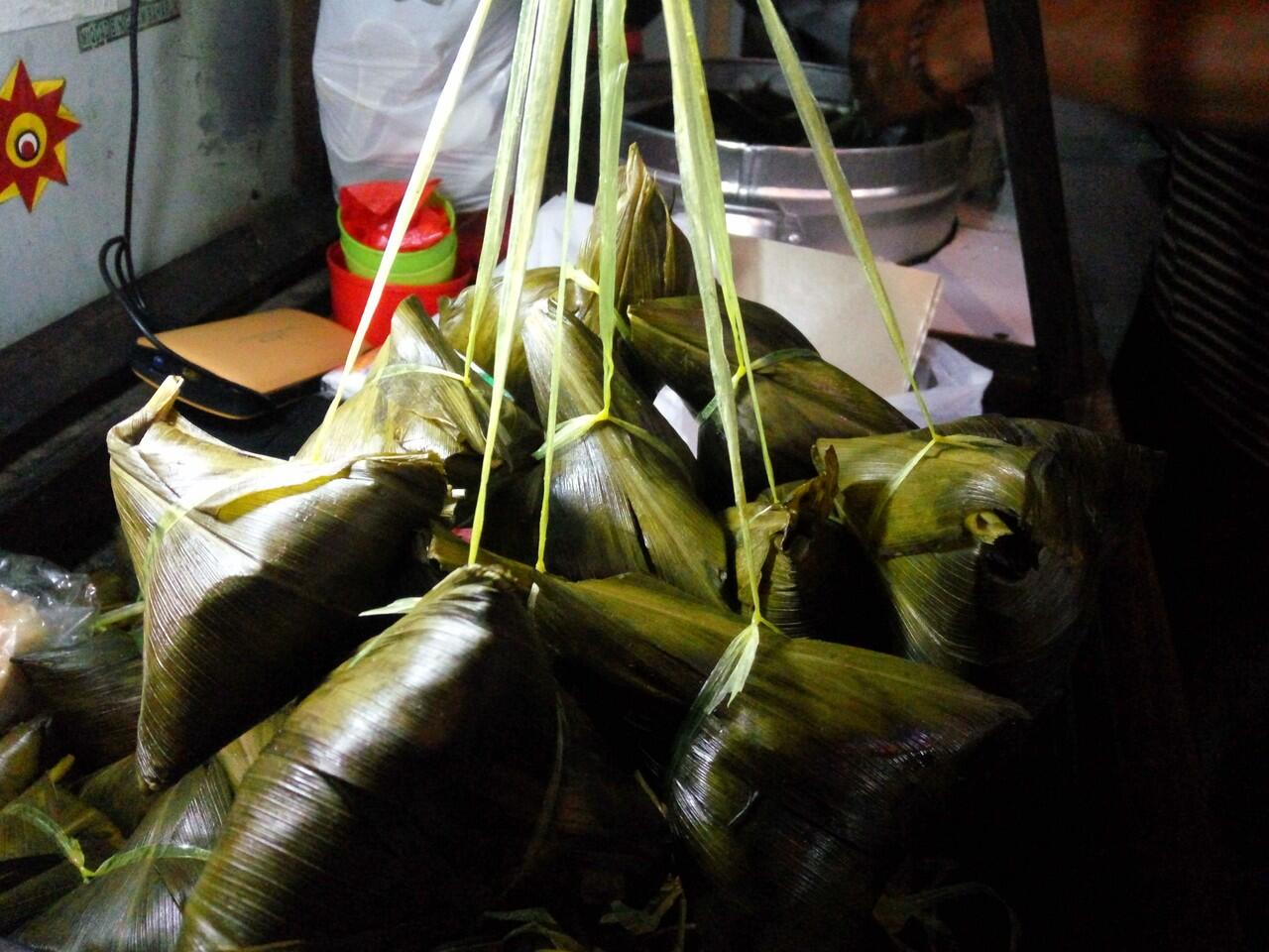 Bacang Panas Braga, Salah Satu Kuliner Legendaris di Bandung