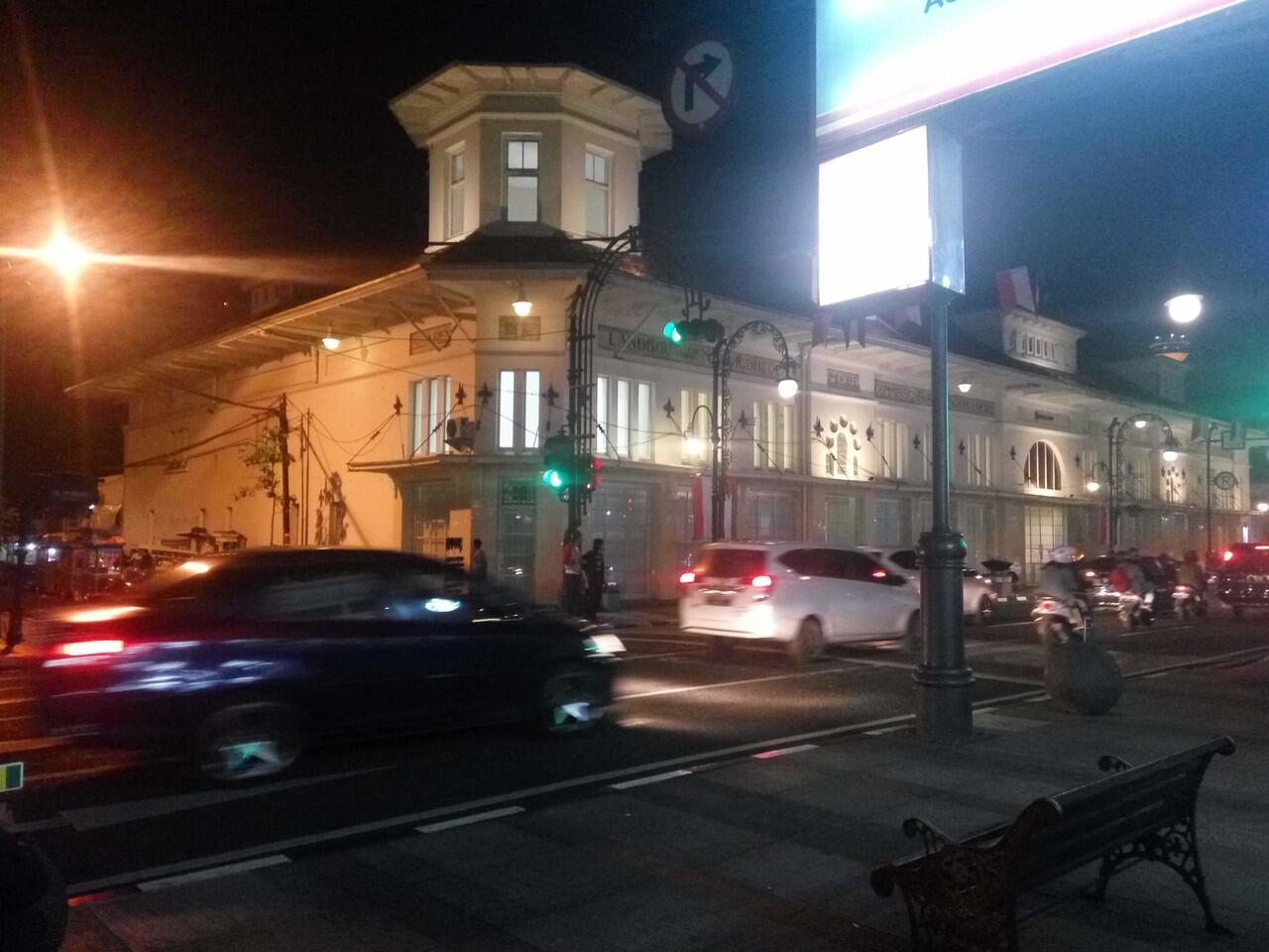 Bacang Panas Braga, Salah Satu Kuliner Legendaris di Bandung