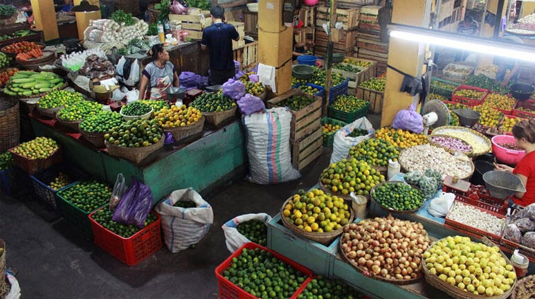 Memanjakan Mata di Pasar Beringharjo Yogyakarta