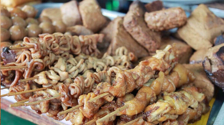 Memanjakan Mata di Pasar Beringharjo Yogyakarta