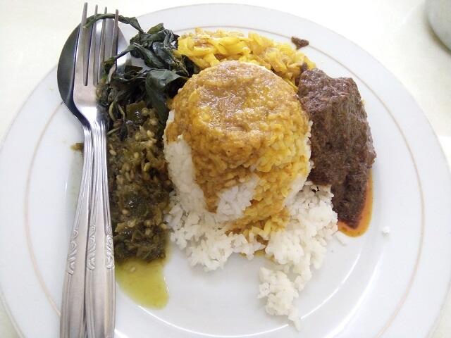 CEMALCEMIL - NASI PADANG, CITA RASA REMPAH ASLI KHAS INDONESIA.