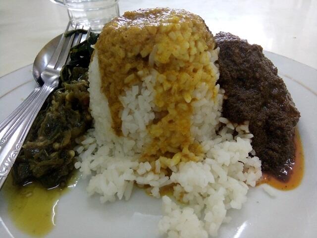 CEMALCEMIL - NASI PADANG, CITA RASA REMPAH ASLI KHAS INDONESIA.