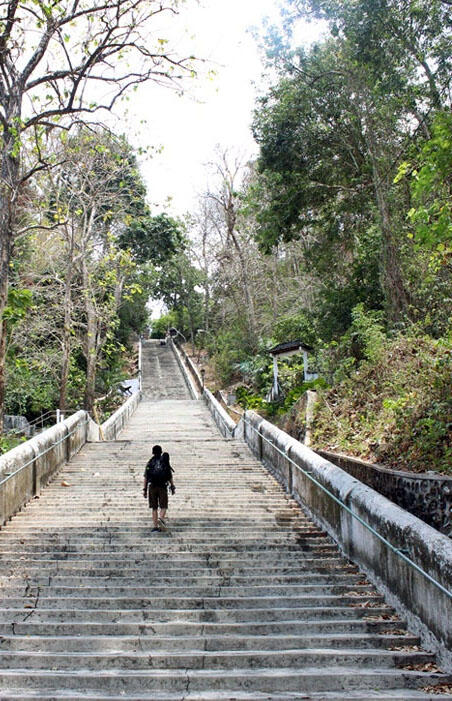 Berkunjung Ke Makam Imogiri YK