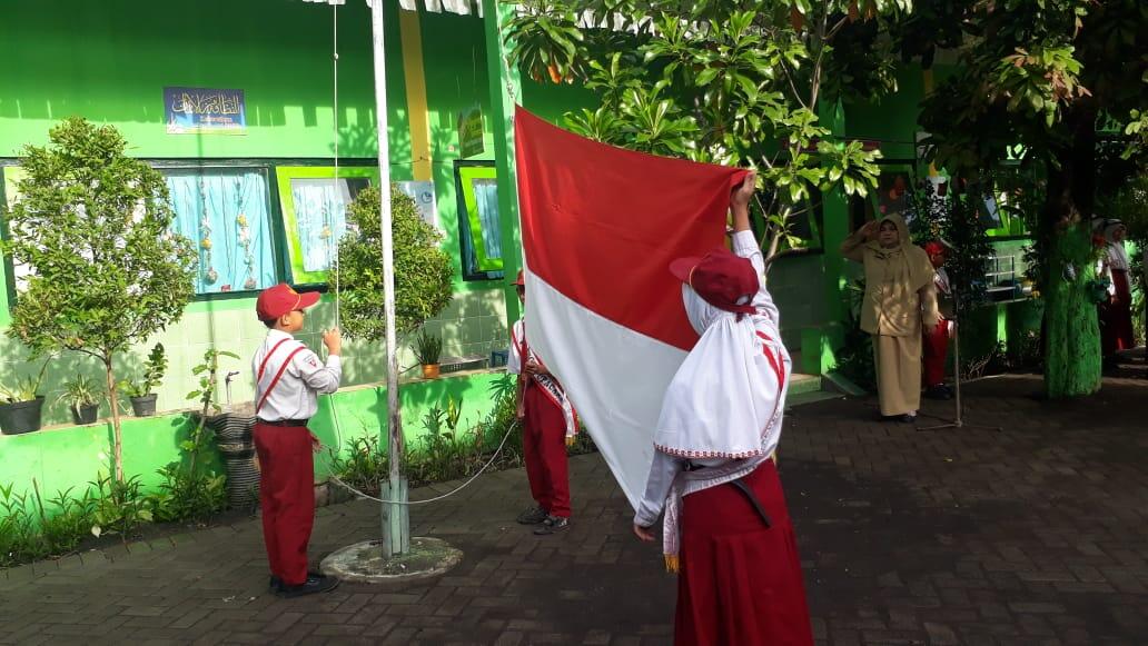 Seorang Mantan Maniak Dota Yang Menjadi Guru