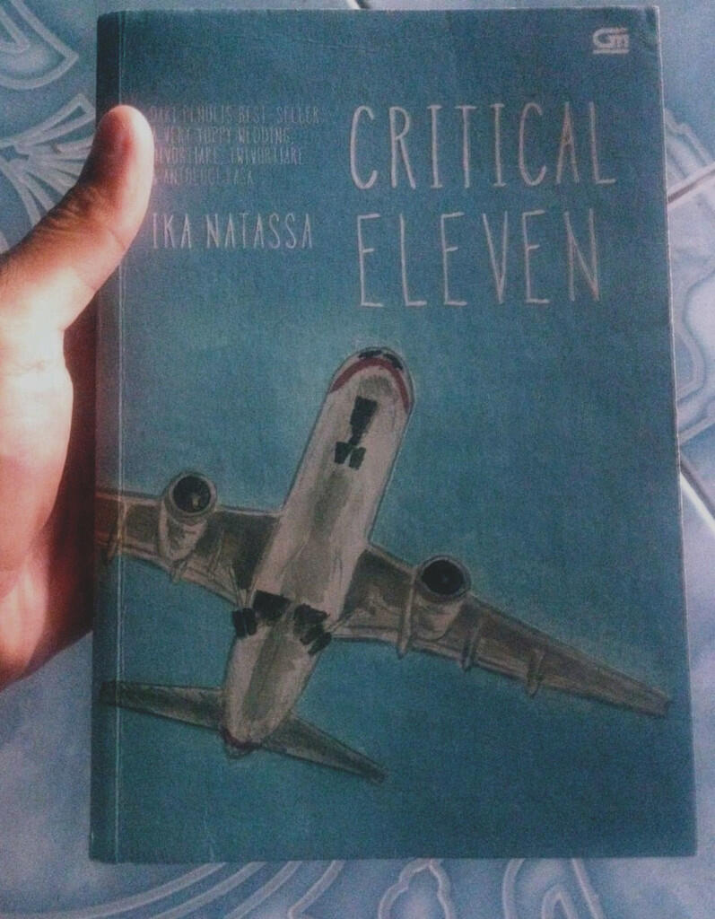 Review novel Critical Eleven Karya Ika Natassa