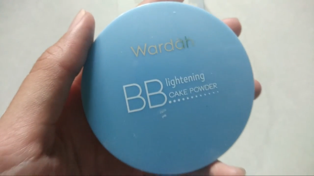 Review: Wardah BB Lightening Cake Powder