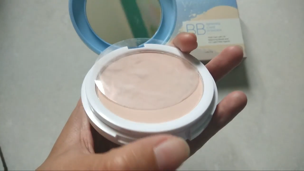 Review: Wardah BB Lightening Cake Powder