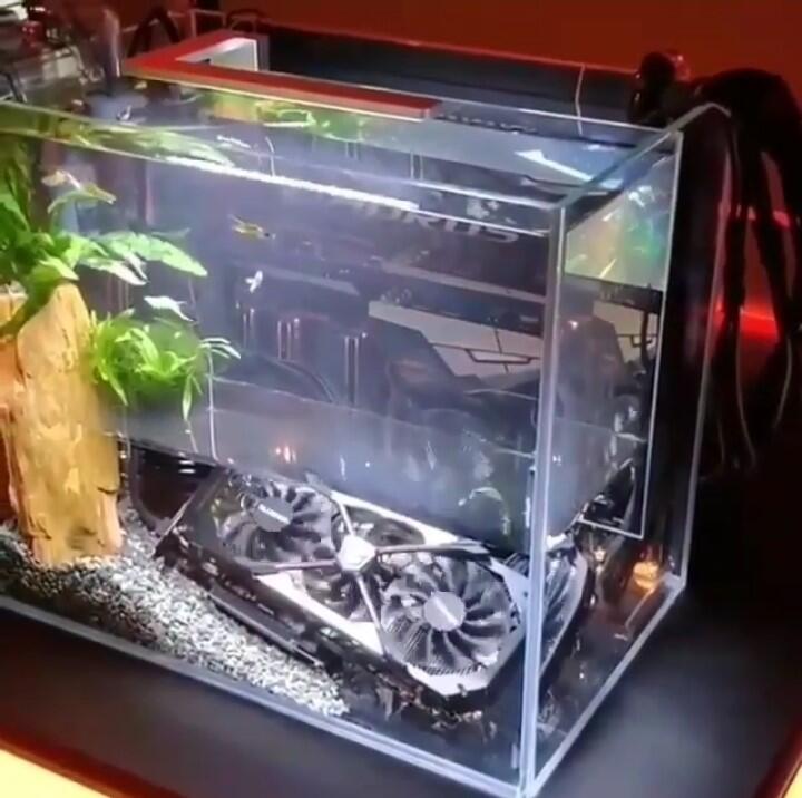 Beberapa Setup PC Keren dan Unik Menurut Ane