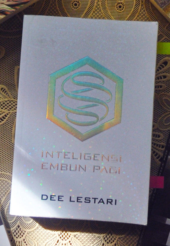 Review: Intelegensi Embun Pagi