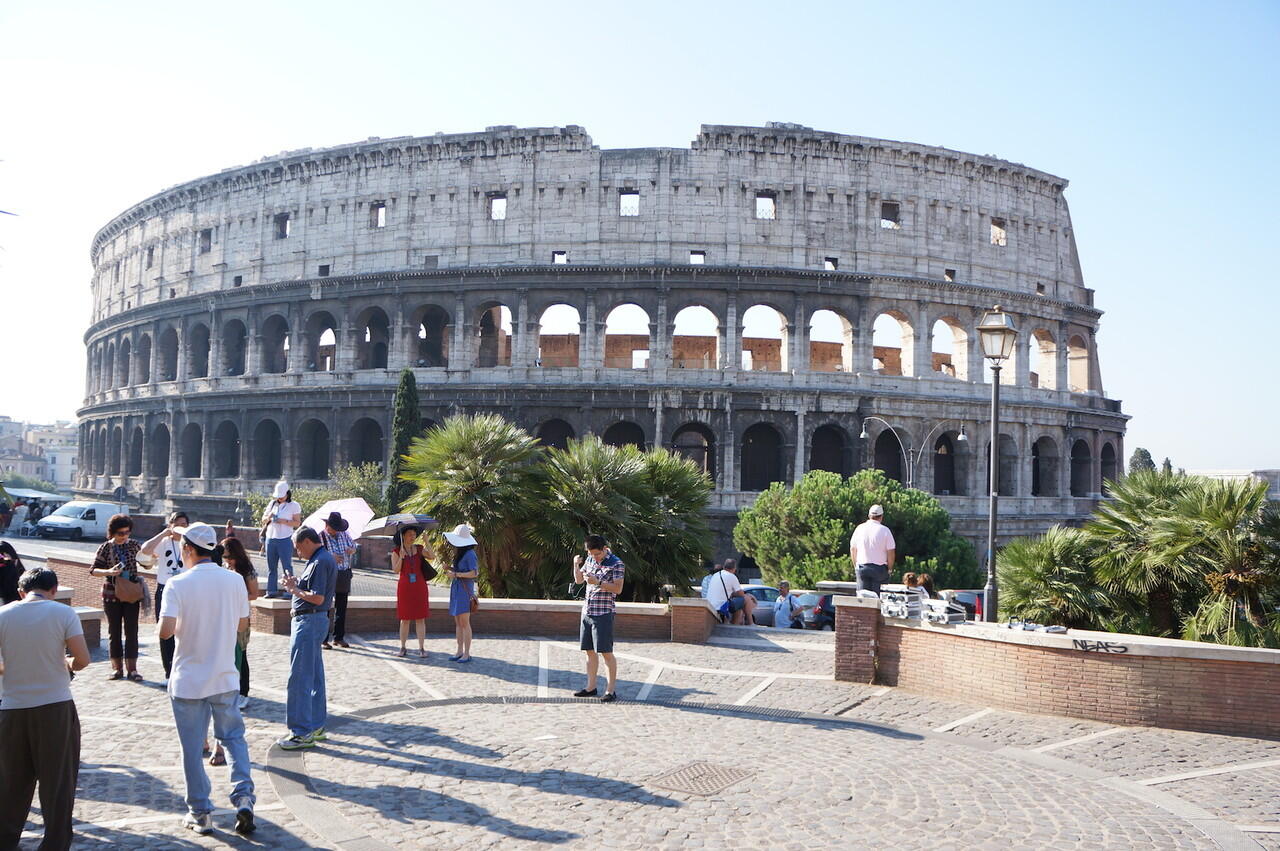 BANGUNAN DI ITALY DAN FRANCE