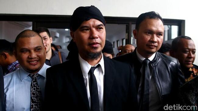 Pengacara: Ahmad Dhani di Tahanan Tidur Bareng 200 Orang