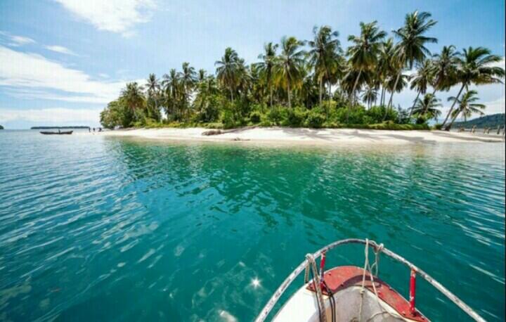 5 Pantai Yang Kece Di Kota Padang