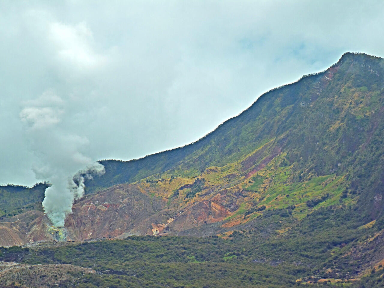 Petualangan Ke Gunung Papandayan