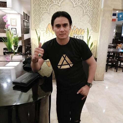 Terjun ke dunia politik, 7 vokalis band ini daftar caleg Pemilu 2019