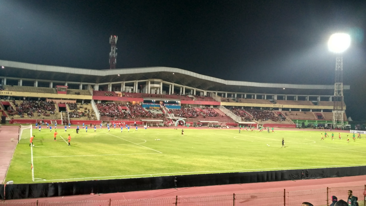 Pengalaman Jadi Pemain Ke - 12 Timnas