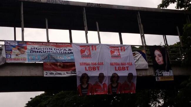 Beredar Spanduk 'Hargai Hak LGBT', PSI: Bukan Buatan Kami