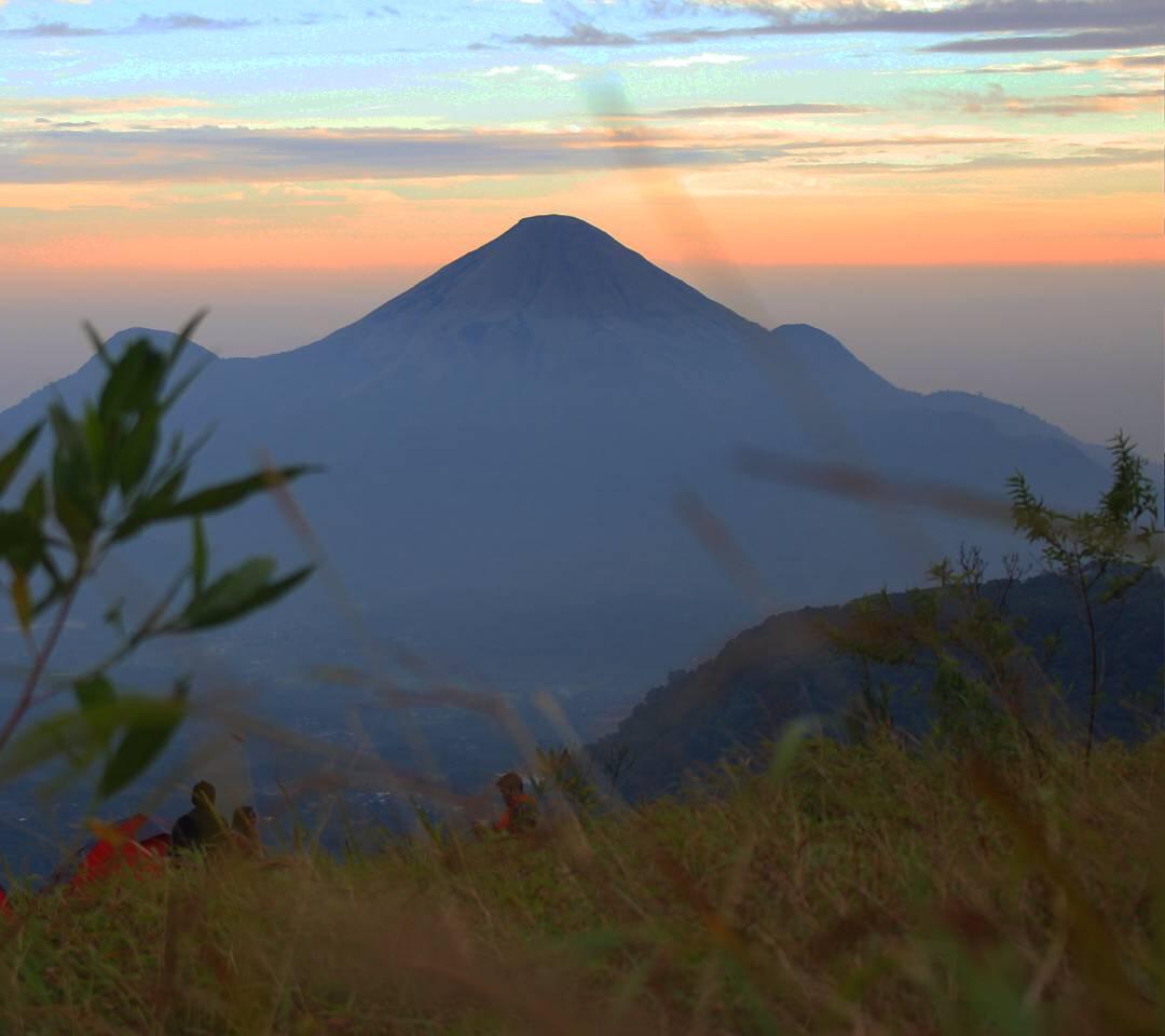 Gunung Di Jawa Timur Yang Bisa Di Daki Tidak Sampai Setengah Hari