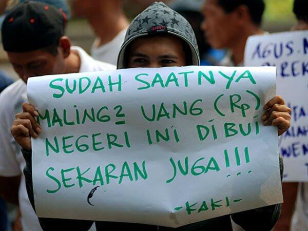 HUKUMAN BAGI KORUPTOR