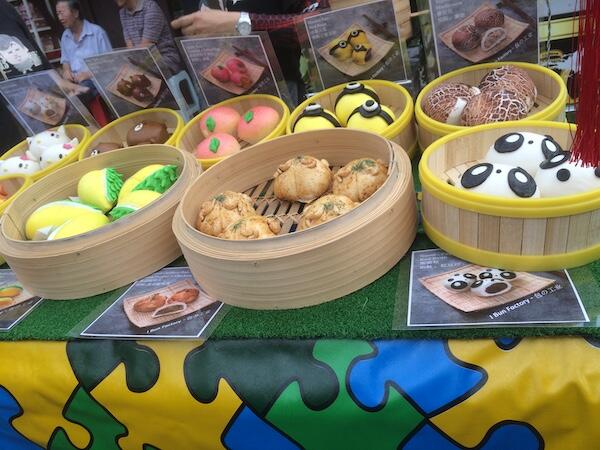 Wisata Pasar Malam di Jonker Walk Melaka, Cobain Poh Piahnya Gan!