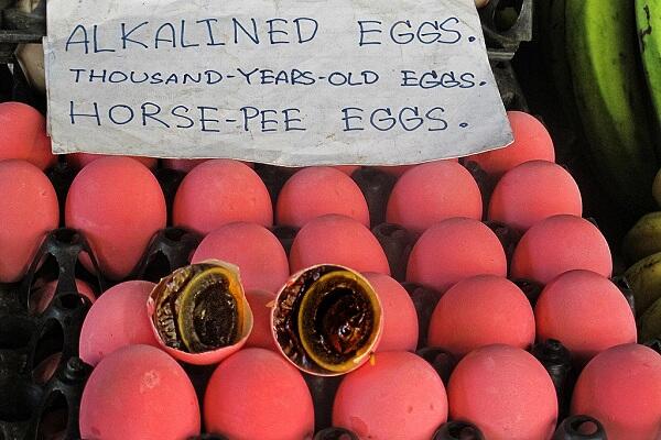 8 Makanan Aneh yang jadi Favoritnya Orang Thailand