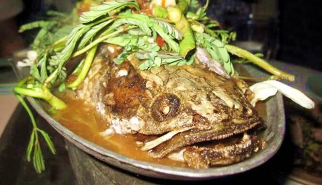 8 Makanan Aneh yang jadi Favoritnya Orang Thailand