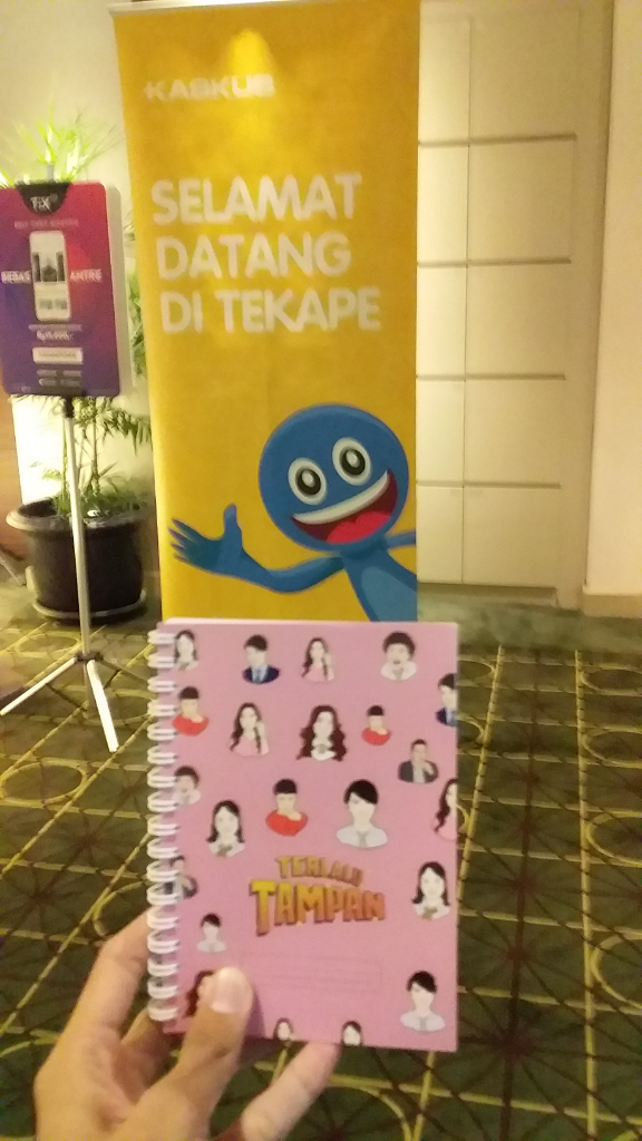 Keseruan Nobar Terlalu Tampan Bersama Kaskuser Depok