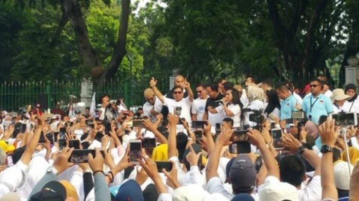 Prabowo Subianto Tak Mau Berpidato saat Hadiri Acara Jalan Sehat Bersama Anies