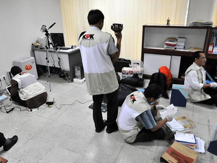 Dua pegawai KPK dianiaya saat selidiki anggaran Papua