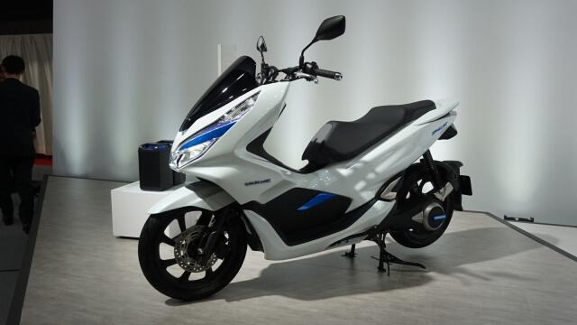 Honda PCX Listrik Resmi Mengaspal, Tapi Cuma Bisa Disewa Gan