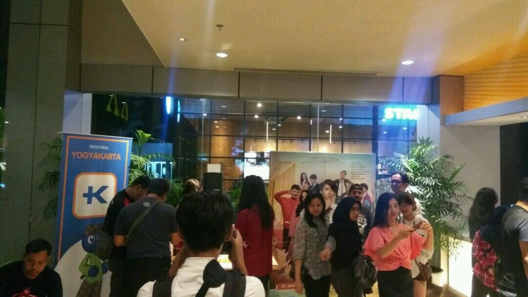 &#91;FR&#93; NOBAR SERUNYA &quot;TERLALU GANTENG&quot; DAN KEJUTAN BINTANG FILMNYA DI YOGYAKARTA!!