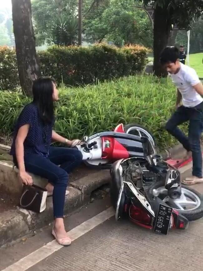 Pacar Adi Saputra yang Banting Motor Nangis: Udah Sayang, Udah