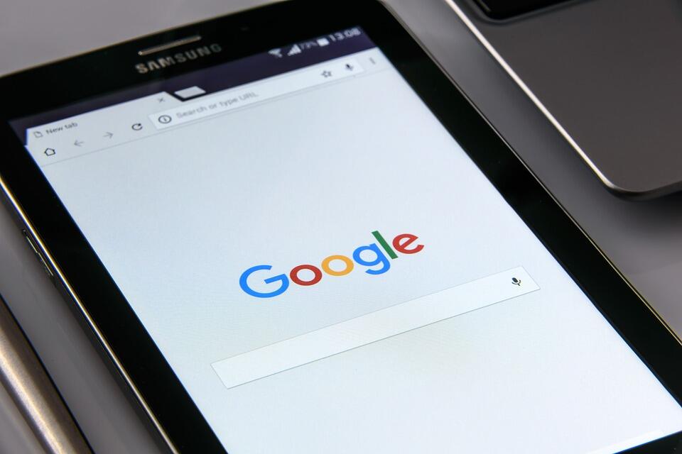 Peduli Penyandang Tunarungu, Google Rilis Aplikasi Pengubah Suara Jadi Tulisan