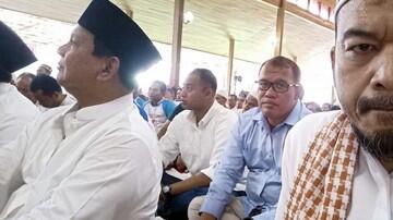 Ramai #SalatJumatDimana, BPN Kirim Foto Prabowo Jumatan