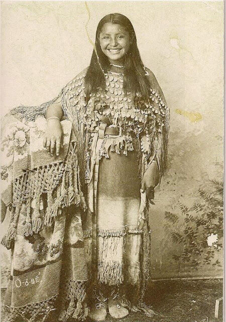 Gambar Foto Wanita Wanita Cantik Jaman Dahulu Era 1837-1910
