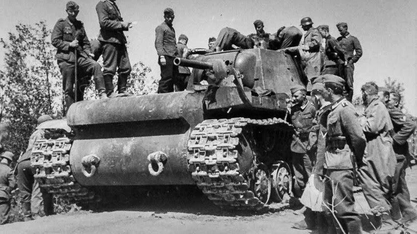Bagaimana Satu Tank Bisa Menghentikkan Seluruh Divisi Jerman?