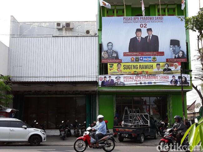 Posko Prabowo-Sandiaga di Solo Kemalingan, Ada TV Hilang
