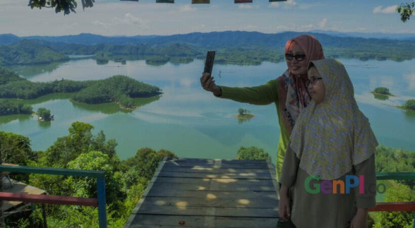 View A la Raja Ampat dari Puncak Kompe