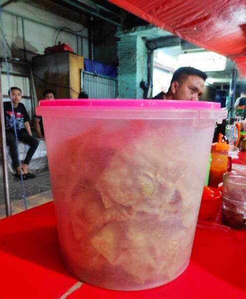 Nyobain Bakmi Roxy di Jalan Sabang: Endeuss dan Murah Banget!