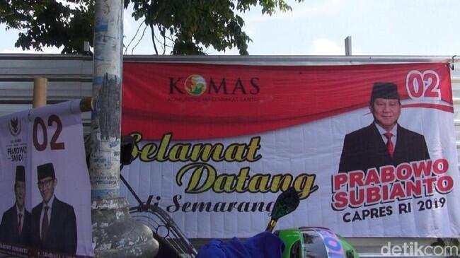 Jadikah Prabowo Salat Jumat di Semarang Hari Ini?