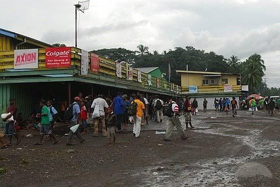 Seramnya Berkendara Di Papua Nugini