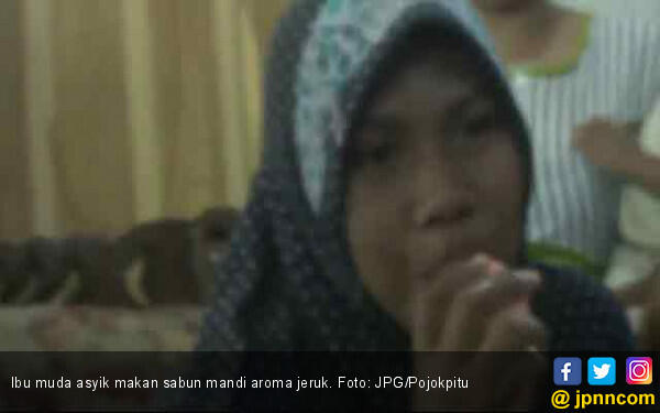 Viral : Ibu Muda Ini Doyan Makan Sabun Mandi Batangan 