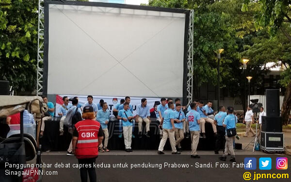 Suara Ledakan Menggema di Parkir Timur Senayan, Jangan Mendekat!