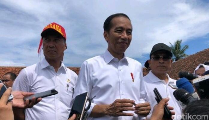 Jokowi Bantah Pakai Earpiece Saat Debat: Fitnah Enggak Bermutu