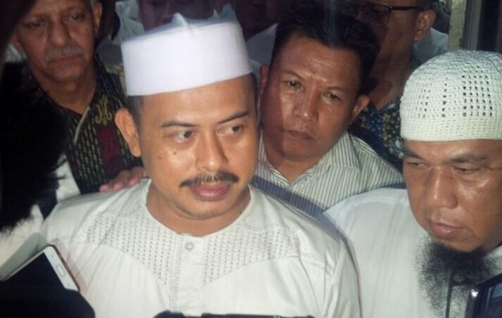 Sakit Flu Berat, Pemeriksaan Ketum PA 212 Ditunda