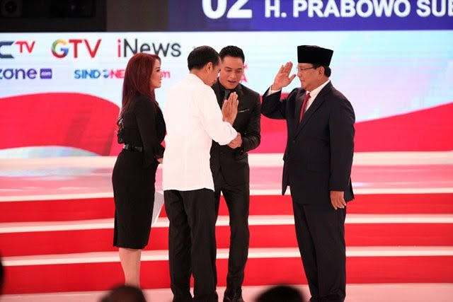 &#91;Review Debat Capres&#93; Jiwa Kesatria Prabowo Mengakui Kinerja Positif Jokowi