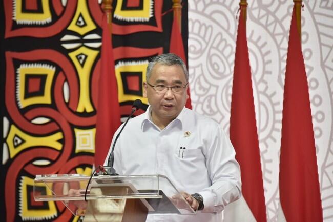 Disoal Dahnil, Mendes Tegaskan Jalan Desa 191 Ribu Km Bukan 'Simsalabim'