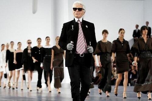 Fashion Dunia Berduka, Ini Fakta Karl Lagerfeld Sang Desainer Chanel yang Tutup Usia