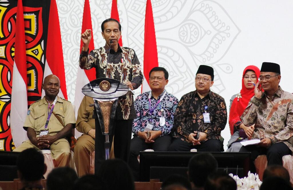 Jokowi Pastikan Dana Desa Naik