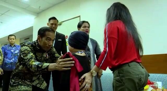 Momen Haru Presiden Jokowi&Iriana Jenguk Shakira,Putri Denada Melompat Kegirangan