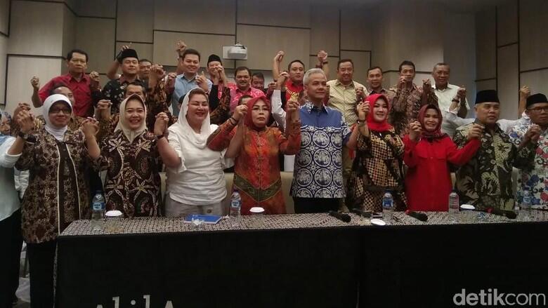 Bawaslu: Tak Ada Pelanggaran di Deklarasi 35 Kepala Daerah Pro-Jokowi di Jateng